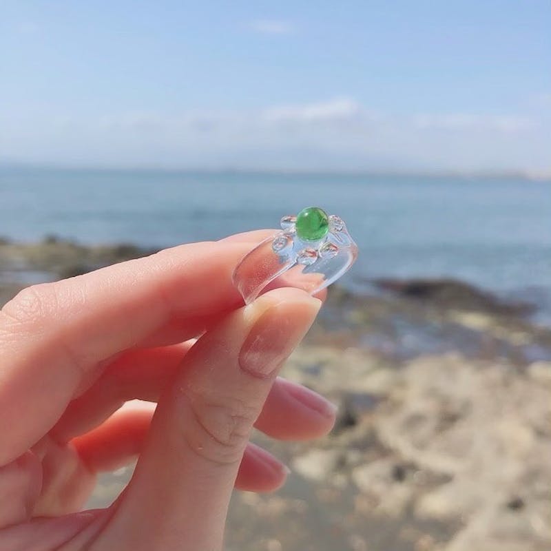 SNSで話題！江ノ島の「ガラスの指輪ガチャ」って知ってる？